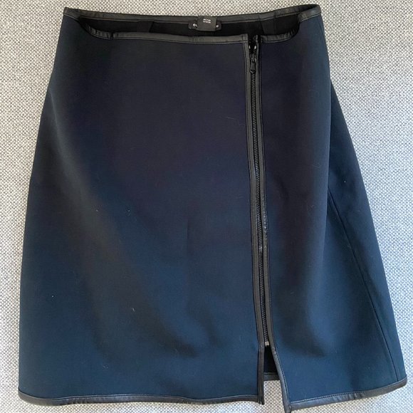 Club Monaco Zip Mini Skirt - Picture 3 of 5